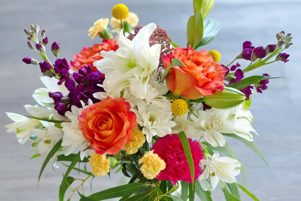 Local vs. Online flower delivery – Which is right for you?