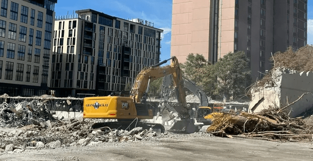 Wrecking with Expertise: How Building Demolition Contractors Shape Transformations