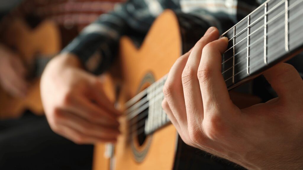 Strings Unleashed: Excelling with Premier Online Guitar Lessons