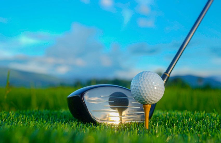 What are the top tips for designing unique custom golf balls?