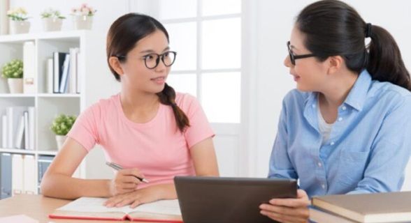 Group vs. Private JC Economics Tuition